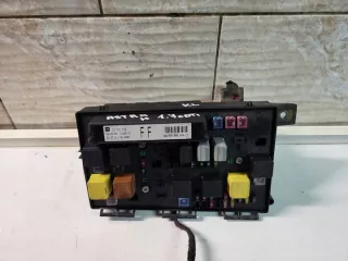 13191129 Блок предохранителей Opel Astra H Арт e9157895, вид 1