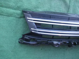 5N0853653E Решетка радиатора Volkswagen Tiguan 1 Арт e9182358, вид 3