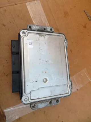 237100055R Блок управления двигателем Renault Megane 3 Арт e9238839, вид 4