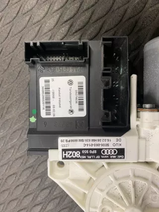 8P0959802H Моторчик стеклоподъемника Audi A3 8P Арт e9251928, вид 4