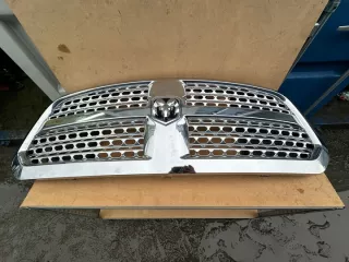  Решетка радиатора Dodge RAM 4 Арт e9252038