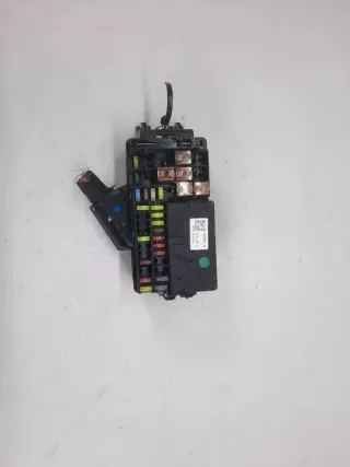 15533696 Блок предохранителей Opel Astra K Арт e9276426, вид 3