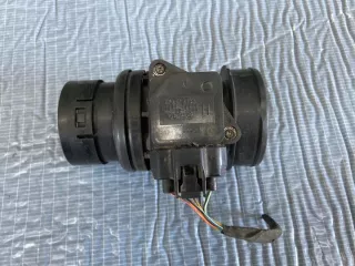 7798107 22204-33010 Расходомер воздуха MINI Cooper R50 Арт e9277770, вид 3