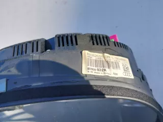  8E0920932K Щиток приборов (приборная панель) Audi A4 B7 Арт e9283508, вид 2