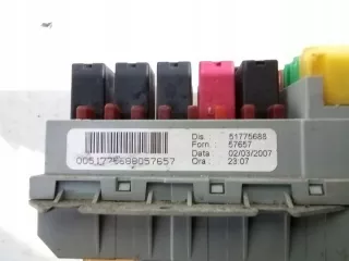 51775688 Блок предохранителей Fiat Bravo 2 Арт e9298938, вид 4