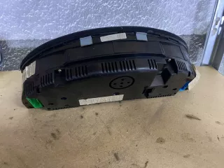 8E0920950R Щиток приборов (приборная панель) Audi A4 B7 Арт e9308853, вид 4