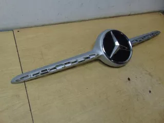 A0008880400 A1778880300 Решетка радиатора Mercedes A W177 Арт e9320687, вид 2