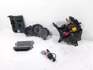 9676782980 Блок управления двигателем Citroen C3 2 Арт e9324120, вид 5