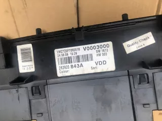2K0920843A Щиток приборов (приборная панель) Volkswagen Caddy 3 Арт e9330038, вид 3