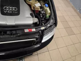 2000-2005 Передняя панель крепления облицовки (телевизор) Audi A4 B6 Арт e9345451, вид 3