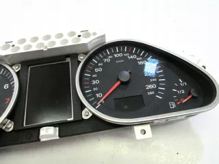 4F0920931T Щиток приборов (приборная панель) Audi A6 C6 (S6,RS6) Арт e9350489, вид 3