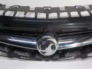 13266577 Решетка радиатора Opel Astra J Арт e9357277, вид 3