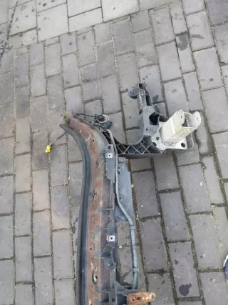8200137495 Передняя панель крепления облицовки (телевизор) Renault Scenic 2 Арт e9360600, вид 4