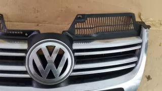 1K5853651 1K5853653C Решетка радиатора Volkswagen Golf 5 Арт e9377681, вид 5