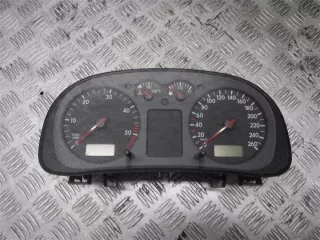 1J0920802G Щиток приборов (приборная панель) Volkswagen Golf 4 Арт e9452780, вид 1