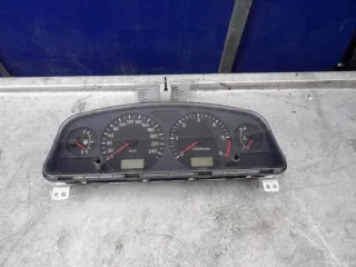 83800-05310 Щиток приборов (приборная панель) Toyota Avensis 1 Арт e9480342, вид 1