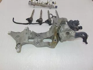 04L130755D 04L130277AC Насос вакуумный Volkswagen Passat B8 Арт e9491511, вид 2