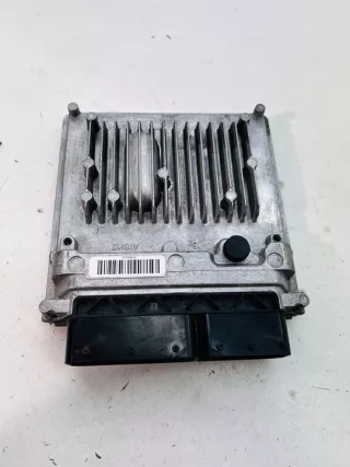 A6519009502 A6519019502 A6519010902 28429192 Блок управления двигателем Mercedes A W176 Арт e9497722, вид 1