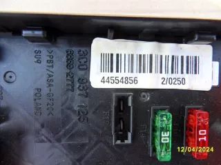 3C0937125 Блок предохранителей Volkswagen Passat B6 Арт e9508054, вид 3