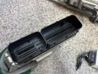 7803373 0281013501 7798501 7804259 6988104 8364542 6901961 Блок управления двигателем BMW X3 E83 Арт e9520790, вид 6