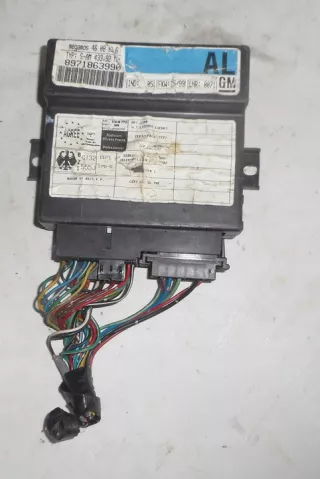 8971863990 Блок предохранителей Opel Frontera B Арт e9524664, вид 1