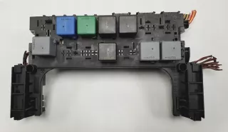 A1695450001 Блок предохранителей Mercedes A W169 Арт e9525952, вид 1