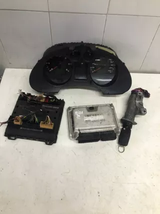 0281010302 Блок управления двигателем Seat Ibiza 3 Арт e9531184, вид 1