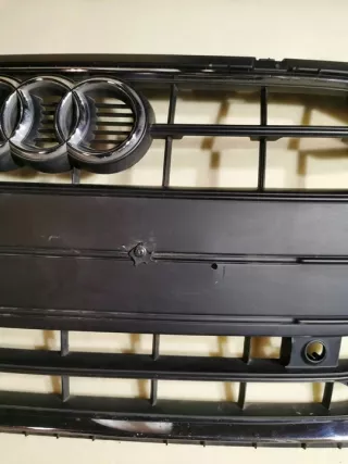 8W0853651DB Решетка радиатора Audi A4 B9 Арт e9532429, вид 4