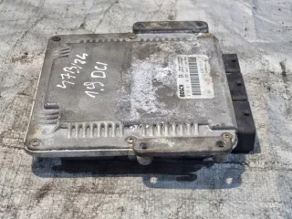 8200163528 Блок управления двигателем Renault Laguna 2 Арт e9546264, вид 3