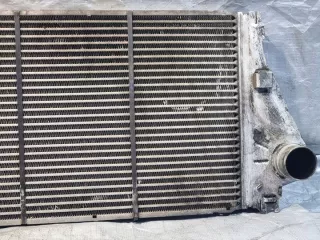 8200008761C 8200008761C Интеркулер Renault Laguna 2 Арт e9551867, вид 3