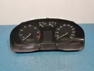 09051940090 Щиток приборов (приборная панель) Volkswagen Passat B5 Арт e9568710, вид 1