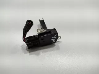 22204-0V020 2013-2017 Расходомер воздуха Toyota Yaris 3 Арт e9574637, вид 2