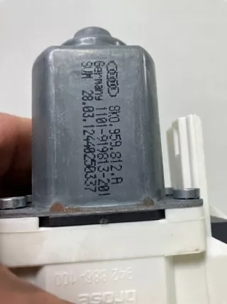 8K0959812A Моторчик стеклоподъемника Audi A1 Арт e9579931, вид 3