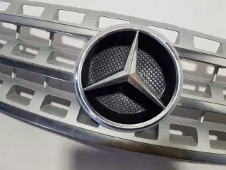 A1648880923 Решетка радиатора Mercedes ML W164 Арт e9625833, вид 3