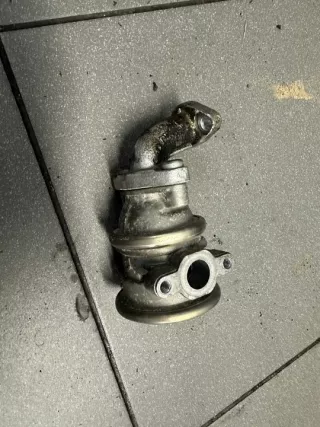 06E131101C Клапан EGR Audi A6 C6 (S6,RS6) Арт e9648865, вид 2