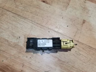 98582-AX300 98582AX300 Датчик удара Nissan Micra K12 Арт e9650784, вид 3