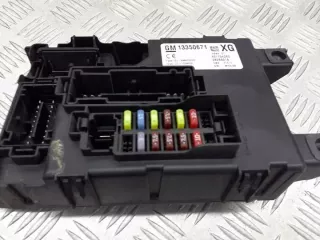 13350671 Блок предохранителей Opel Corsa D Арт e9658037, вид 3