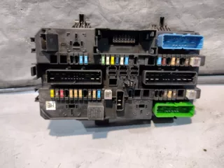 13206757HE Блок предохранителей Opel Zafira B Арт e9658337, вид 5