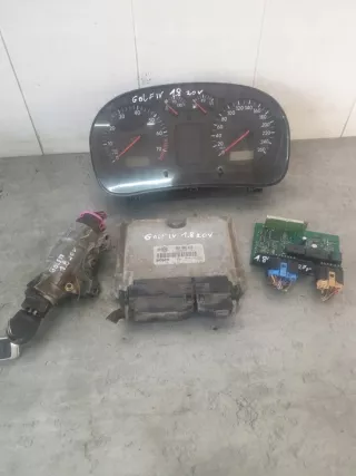 06A906018 0261204438 Блок управления двигателем Volkswagen Golf 5 Арт e9694723, вид 1