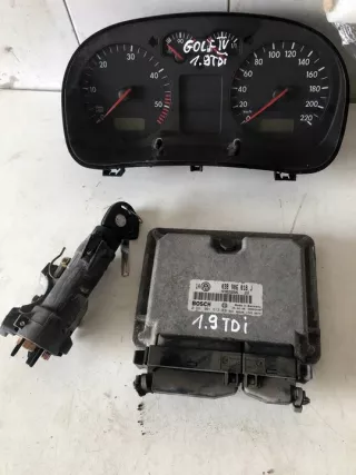 038906018J Блок управления двигателем Volkswagen Golf 4 Арт e9694976, вид 1