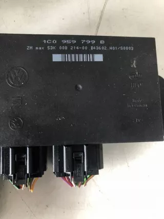 038906019GQ Блок управления двигателем Volkswagen Passat B5 Арт e9695519, вид 3