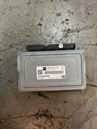 03E906019E Блок управления двигателем Seat Ibiza 4 Арт e9722417, вид 2
