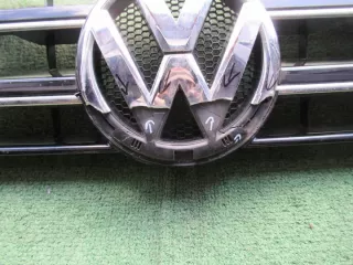 7E5853651D Решетка радиатора Volkswagen Multivan T5 Арт e9735400, вид 3