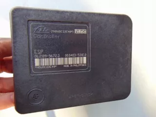 8V51-2C405-AE Блок ABS Ford Fiesta 5 Арт e9759833, вид 3