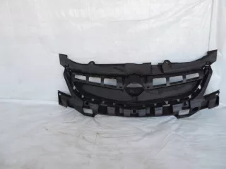 13260028 Решетка радиатора Opel Vectra C  Арт e9764863, вид 1