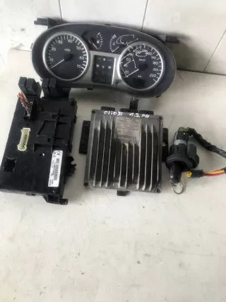 8200212348 Блок управления двигателем Renault Clio 2 Арт e9771031, вид 1