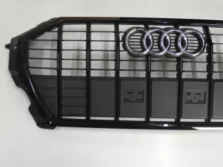 83A853651E Решетка радиатора Audi Q3 1 Арт e9774023, вид 2