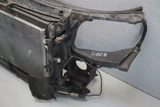  Передняя панель крепления облицовки (телевизор) Audi A4 B7 Арт e9788988, вид 4