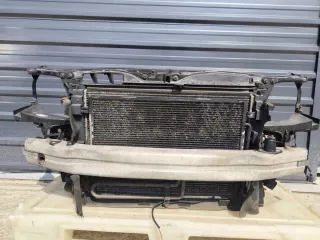  Передняя панель крепления облицовки (телевизор) Audi A4 B7 Арт e9800739, вид 2