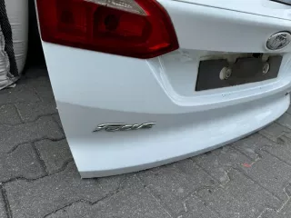  Крышка багажника (дверь 3-5) Ford Focus 3 Арт e9801328, вид 2